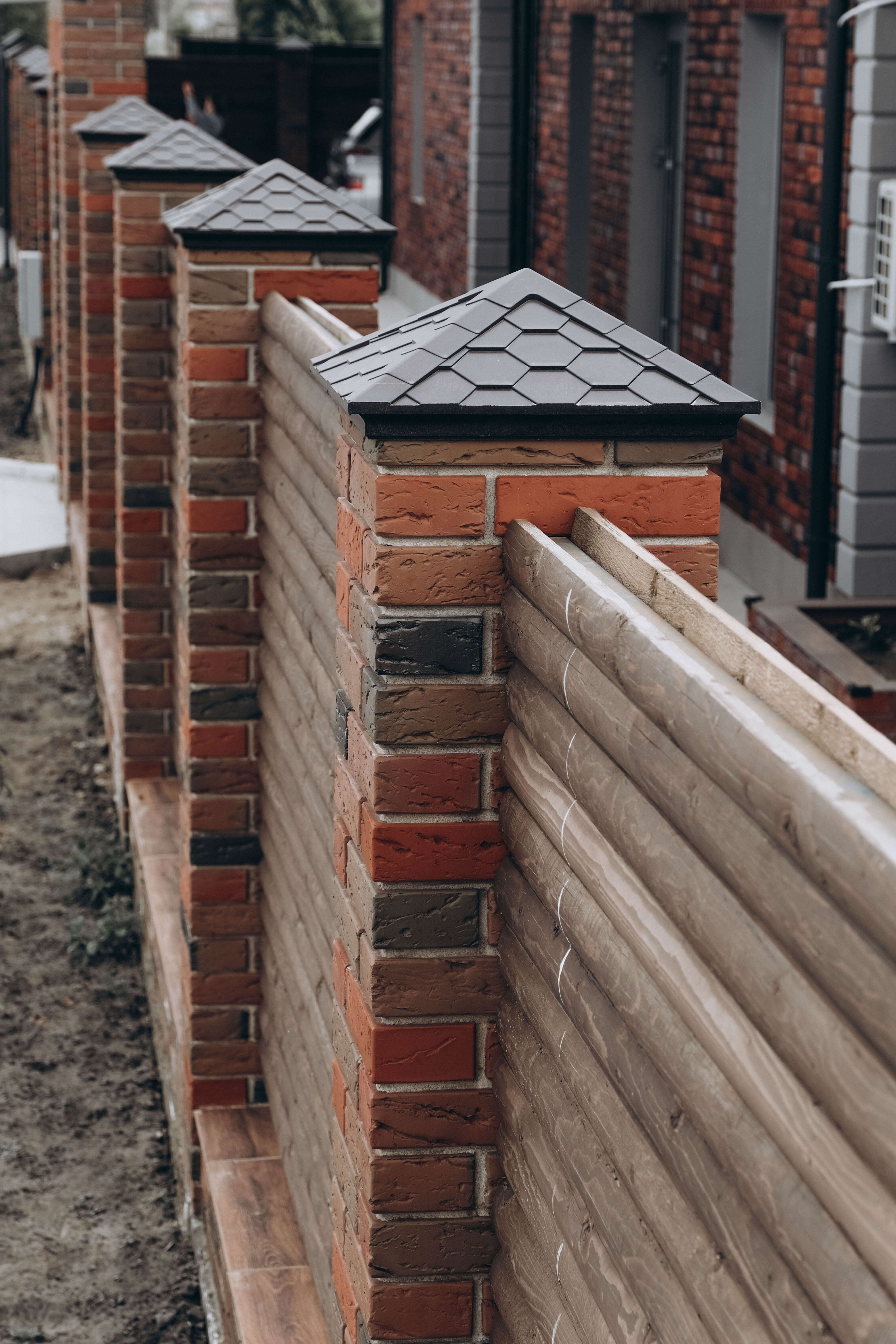 Колпак Zking Эверест Коричневый на столб 1.5х1.5 кирпича (390х390мм) в Мичуринске фото